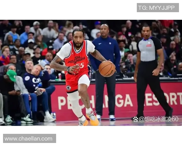 快船与国王激战三月二十七日NBA季后赛争夺战精彩回顾与分析